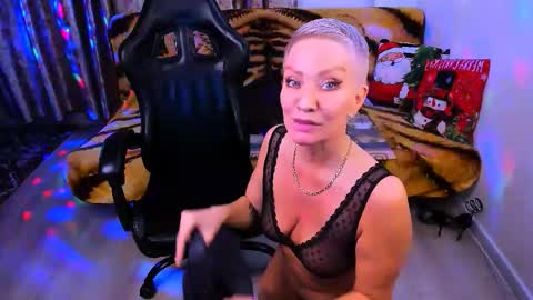 Tatiana online show from 12/17/25, 11:44