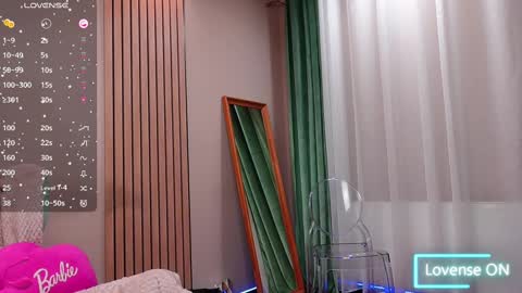 Snapshot of sabrinajadex chatting on 02/13/25, 10:34 SabrinaJade online show from 02/13/25, 10:34