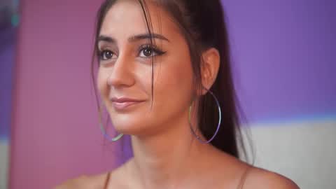  Sabrina  online show from 10/01/25, 08:04