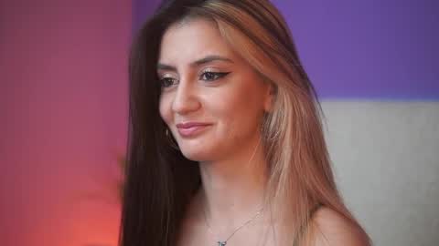  Sabrina  online show from 11/29/25, 10:35