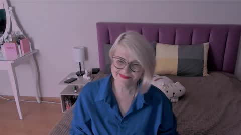 Sabrina MacMarren online show from 02/01/25, 04:22