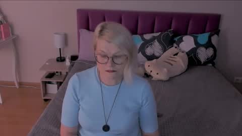 Sabrina MacMarren online show from 02/15/25, 06:55