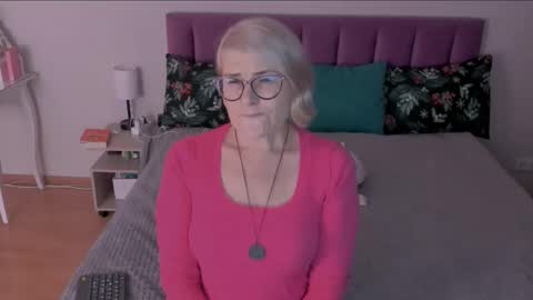 Sabrina MacMarren online show from 03/06/25, 08:59