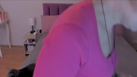 Sabrina MacMarren online show from 03/09/25, 04:11