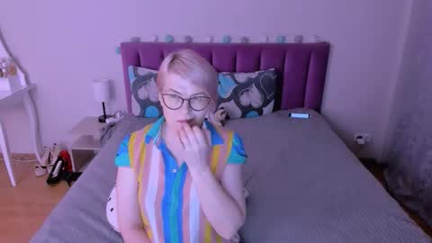 Sabrina MacMarren online show from 02/13/26, 04:36