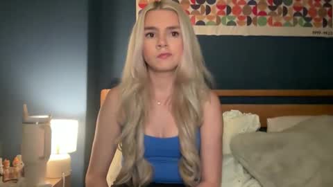 Snapshot of sabrinamasson chatting on 09/27/25, 06:13 sabrina online show from 09/27/25, 06:13