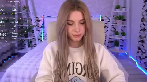 Sabrina online show from 04/24/26, 06:49