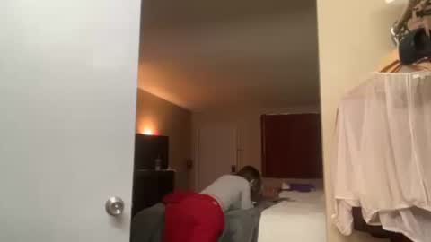 Snapshot of sabrinap91 chatting on 12/27/24, 12:07 IM BACK BITCHES Wheres my group of SEXY SLUTS online show from 12/27/24, 12:07