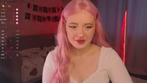 Snapshot of sabrinarider chatting on 10/26/25, 04:07 Hello im Sabrina online show from 10/26/25, 04:07