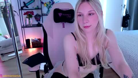 Snapshot of sabrinarose_x chatting on 06/02/26, 05:15 Sabrina Rose online show from 06/02/26, 05:15