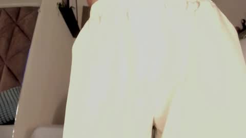 Snapshot of sabrinaspell_ chatting on 01/17/26, 11:37 S A B R I N A online show from 01/17/26, 11:37