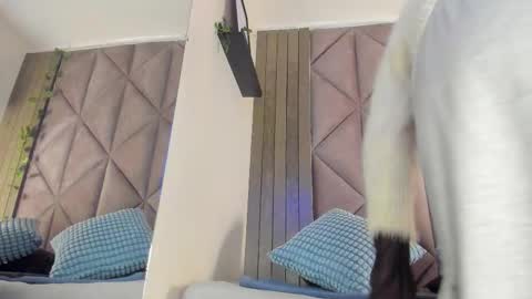 Snapshot of sabrinaspell_ chatting on 01/18/26, 11:36 S A B R I N A online show from 01/18/26, 11:36