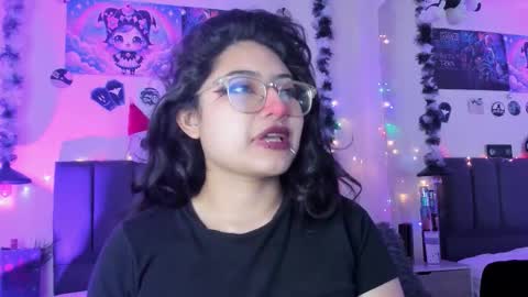 Sabrina  online show from 02/02/26, 11:31