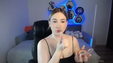 Snapshot of sabrinviolet chatting on 01/17/25, 09:06 Sabrina Violet online show from 01/17/25, 09:06