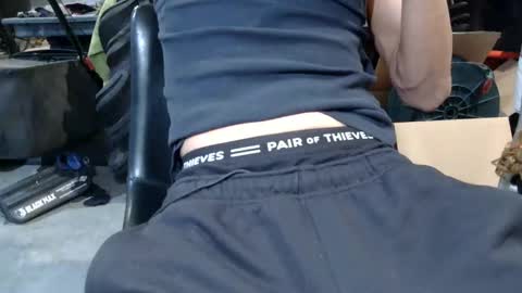 Dee online show from 12/11/24, 07:42