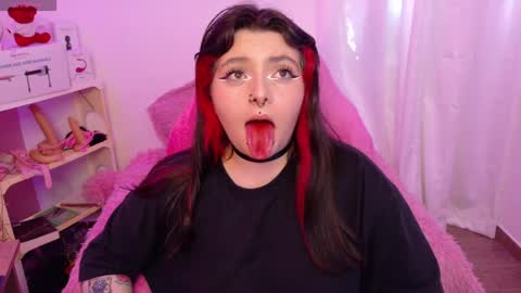 Ig  online show from 04/23/26, 08:33