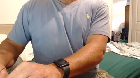 dadbod online show from 09/08/25, 04:28