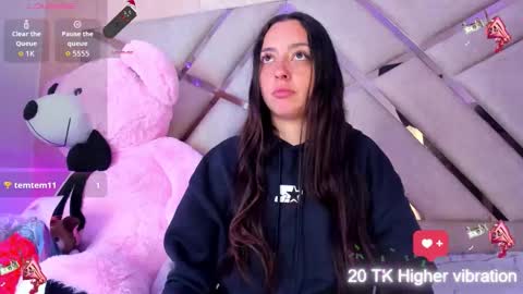    online show from 10/13/25, 02:00