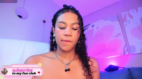 Snapshot of sade_jackson1 chatting on 12/13/24, 06:27 Sophie online show from 12/13/24, 06:27