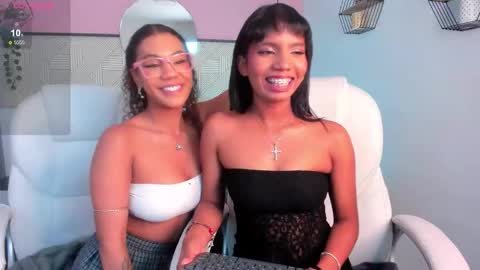 Snapshot of sade_jackson1 chatting on 09/20/25, 05:41 Sophie online show from 09/20/25, 05:41