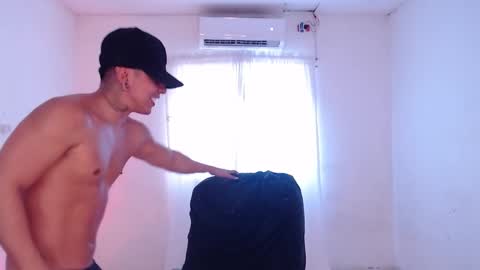 saenz_hotx online show from 12/13/24, 06:27