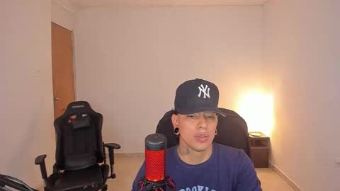 saenz_hotx online show from 11/26/25, 11:06