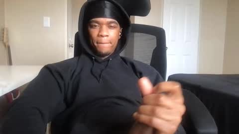 Snapshot of saeonyx chatting on 10/28/25, 03:58 Saeonyx online show from 10/28/25, 03:58