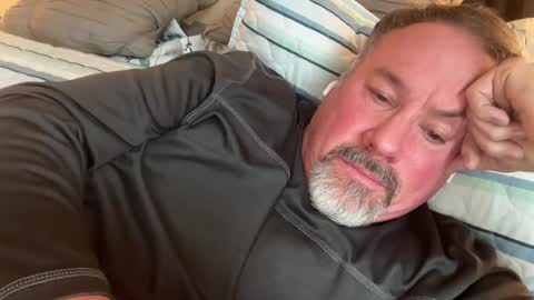 Snapshot of safetynett chatting on 02/18/26, 10:17 safetynett online show from 02/18/26, 10:17