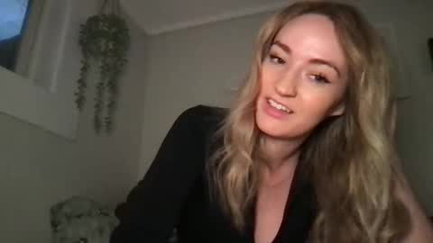 Jessica Sage online show from 12/21/24, 04:57