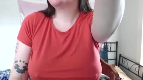 saggiemaggie online show from 12/15/25, 02:21