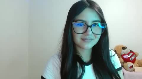 Snapshot of sahaliefox_ chatting on 09/28/25, 10:59 Sahaliefox online show from 09/28/25, 10:59