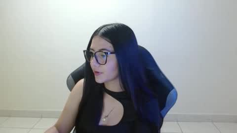 Sahaliefox  online show from 04/08/26, 08:20