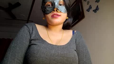 Snapshot of sahani2208 chatting on 12/08/24, 07:00 Queen Archana online show from 12/08/24, 07:00