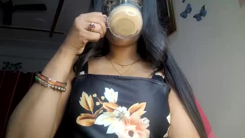 Snapshot of sahani2208 chatting on 12/30/24, 10:10 Queen Archana online show from 12/30/24, 10:10