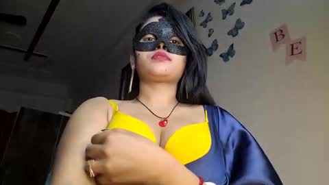 Snapshot of sahani2208 chatting on 01/21/25, 05:30 Queen Archana online show from 01/21/25, 05:30