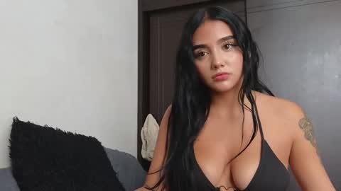 Sahara y Thiago online show from 02/27/25, 05:58