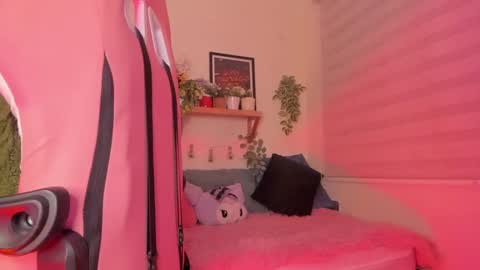 Snapshot of saharayumm chatting on 02/25/25, 09:02 saharayumm online show from 02/25/25, 09:02