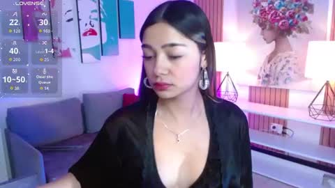 Snapshot of sahhara_ chatting on 07/05/26, 12:12 Hailey jonnes online show from 07/05/26, 12:12