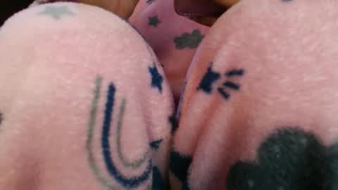 Karina online show from 12/04/25, 02:10