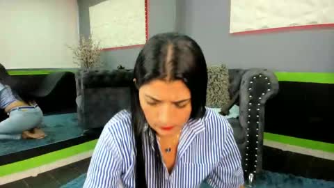 Snapshot of sailontyns chatting on 11/15/25, 03:08 Sailon online show from 11/15/25, 03:08