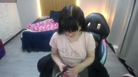 Snapshot of sailor_moon07 chatting on 05/14/26, 03:24 sailor online show from 05/14/26, 03:24