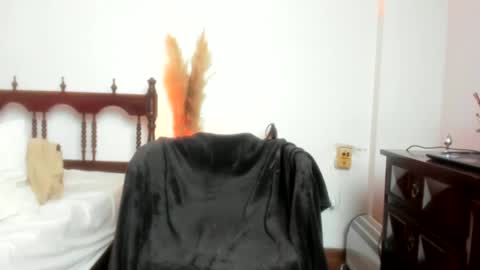 Sindy Scott online show from 12/13/24, 10:45