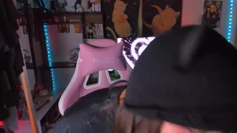 Rose online show from 02/26/25, 03:32