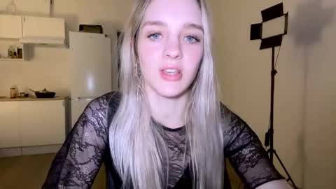 Sofia online show from 03/09/25, 06:11