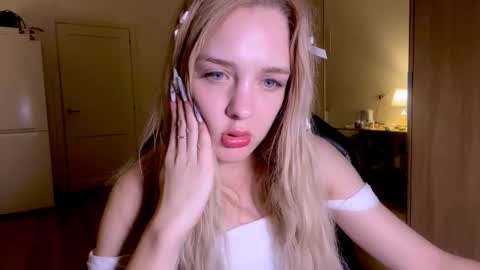 Sofia online show from 10/24/25, 06:26