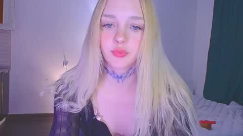 Sofia online show from 04/21/26, 01:42