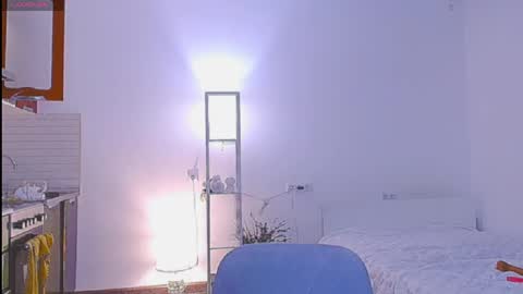 Sofia online show from 04/22/26, 09:49