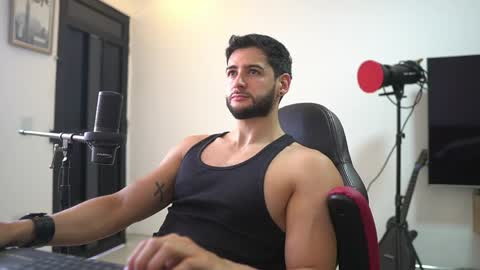 saimon  online show from 04/23/26, 03:47