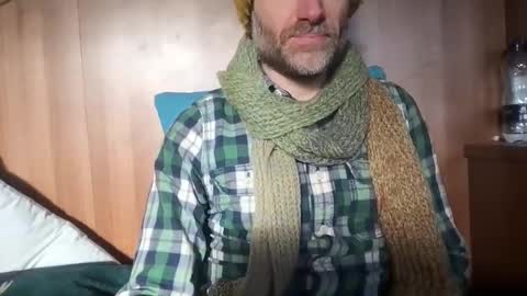 Snapshot of saint009 chatting on 01/22/25, 01:53 saint009 online show from 01/22/25, 01:53