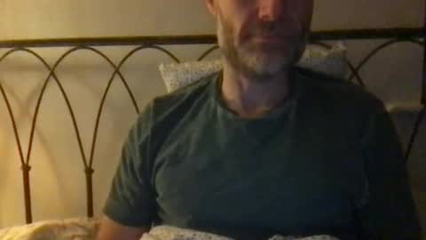 saint009 online show from 11/18/25, 03:34